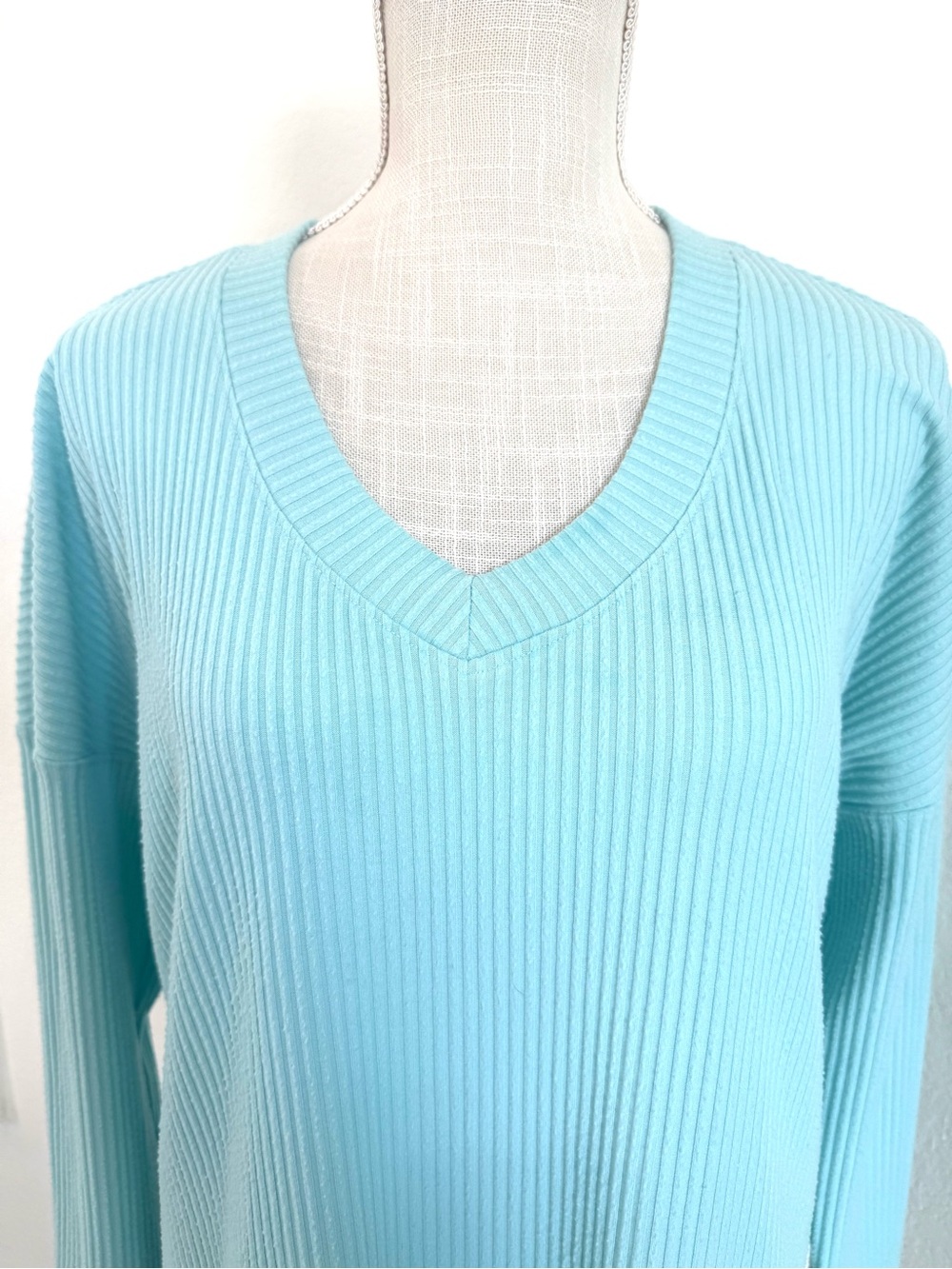 Thrive Societe Women's Ribbed V-Neck Pull Over Lounge Top in Blue Frost Color